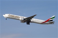 Jordi Rull Dalmau.Spotters BCN-El Prat. Click to see full size photo