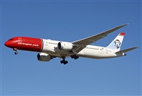 Jordi Rull Dalmau.Spotters BCN-El Prat. Click to see full size photo