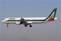 Adolfmalet-Spotters Barcelona-El Prat. Click to see full size photo