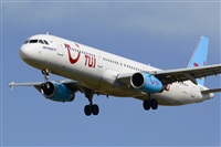 Adolfmalet-Spotters Barcelona-El Prat. Click to see full size photo