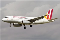 Jordi Rull Dalmau.Spotters BCN-El Prat. Click to see full size photo