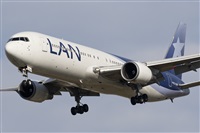 Rubn Gil - Noisy Spotters. Click to see full size photo