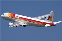 Alonso R Candelera AIRE.org.Spotters Bcn / El Prat. Click to see full size photo