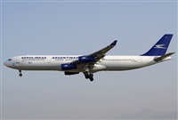 Jos Miguel Bernases - Noisy Spotters. Click to see full size photo