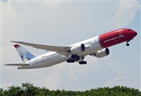 Jordi Rull Dalmau.Spotters BCN-El Prat. Click to see full size photo