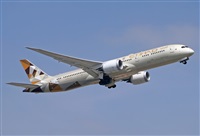 Jordi Rull Dalmau.Spotters BCN-El Prat. Click to see full size photo