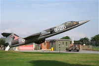 Gabriele Fontana - Tuscan Aviation. Click to see full size photo