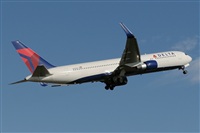 Adolfmalet-Spotters Barcelona-El Prat. Click to see full size photo