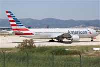 Miguel Alia - Noisy Spotters. Click to see full size photo