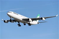 Adolfmalet-Spotters Barcelona-El Prat. Click to see full size photo