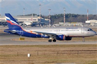 Gabriele Fontana - Tuscan Aviation. Click to see full size photo