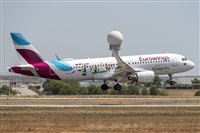 �Vicente Aguil�. Click to see full size photo