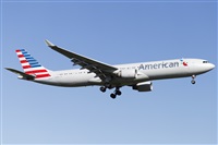 Rubn Gil - Noisy Spotters. Click to see full size photo
