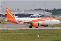 Gabriele Fontana - Tuscan Aviation. Click to see full size photo