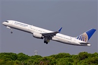 Pere  Escala - Spotters Barcelona-El Prat. Click to see full size photo