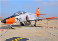 Anonymous aviation photographer-AIRE.ORG. Click to see full size photo
