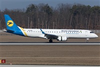 Miguel Alia - Noisy Spotters. Click to see full size photo