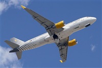 Jordi Rull Dalmau.Spotters BCN-El Prat. Click to see full size photo