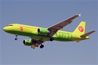 Jordi Rull Dalmau.Spotters BCN-El Prat. Click to see full size photo