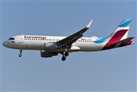 Adolfmalet-Spotters Barcelona-El Prat. Click to see full size photo