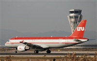 Rubn Gil - Noisy Spotters. Click to see full size photo