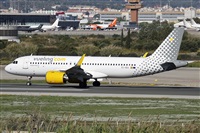 Cele - Spotters BCN. Click to see full size photo