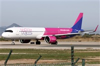 �Oscar Mart�nez spotter Barcelona el Prat. Click to see full size photo