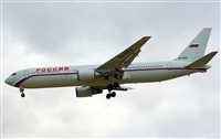 Adolfmalet-Spotters Barcelona-El Prat. Click to see full size photo