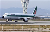Adolfmalet-Spotters Barcelona-El Prat. Click to see full size photo