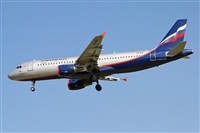 Jordi Rull Dalmau.Spotters BCN-El Prat. Click to see full size photo