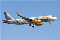 Jordi Rull Dalmau.Spotters BCN-El Prat. Click to see full size photo