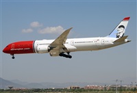 Jordi Rull Dalmau.Spotters BCN-El Prat. Click to see full size photo