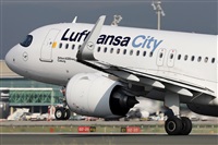 �Jorge Medina - Spotters Barcelona El Prat. Click to see full size photo
