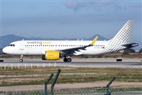 �Oscar Mart�nez spotter Barcelona el Prat. Click to see full size photo
