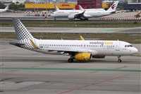 �Cele - Spotters BCN. Click to see full size photo