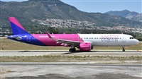 �Jos� Luis Moreno Menj�bar - Plane Spotter Freelance. Click to see full size photo