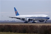 Jos Miguel Bernases - Noisy Spotters. Click to see full size photo