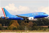 Gabriele Fontana - Tuscan Aviation. Click to see full size photo