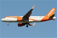 �Gabriele Fontana - Tuscan Aviation. Click to see full size photo