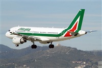 Jordi Rull Dalmau.Spotters BCN-El Prat. Click to see full size photo