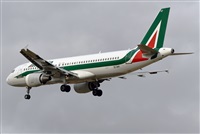 Adolfmalet-Spotters Barcelona-El Prat. Click to see full size photo