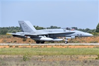 �Anonymous aviation photographer-AIRE.ORG. Click to see full size photo