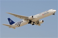 Adolfmalet-Spotters Barcelona-El Prat. Click to see full size photo