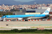 Pere  Escala - Spotters Barcelona-El Prat. Click to see full size photo