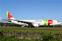Rodrigo Carvalho - Noisy Spotters. Click to see full size photo