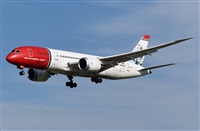 Adolfmalet-Spotters Barcelona-El Prat. Click to see full size photo