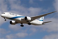 Jorge Medina - Spotters Barcelona - El Prat. Click to see full size photo