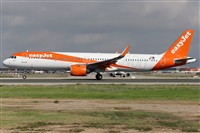 �Jorge Medina - Spotters Barcelona El Prat. Click to see full size photo