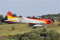 �Anonymous aviation photographer-AIRE.ORG. Click to see full size photo