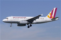 Adolfmalet-Spotters Barcelona-El Prat. Click to see full size photo